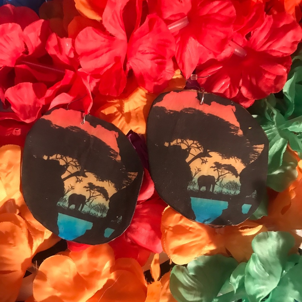 💙💛Handmade Earrings💙💛 - Picture 5 of 8